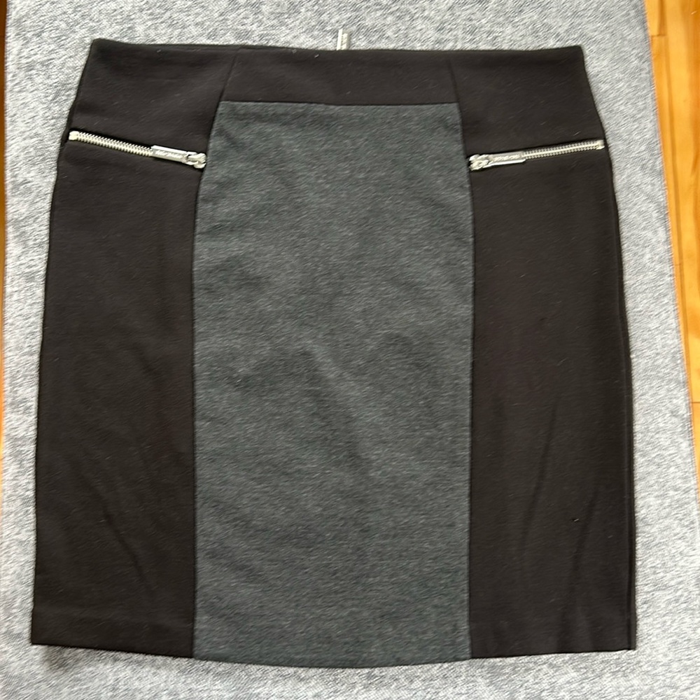 Michael Kors, black and Grey skirt size 8